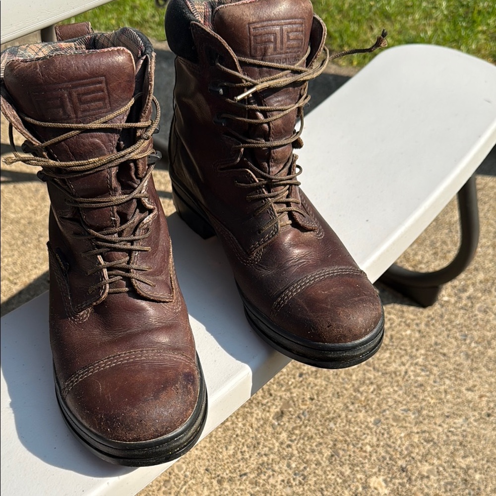 Ariat Women’s ATS Gore-Tex Boots